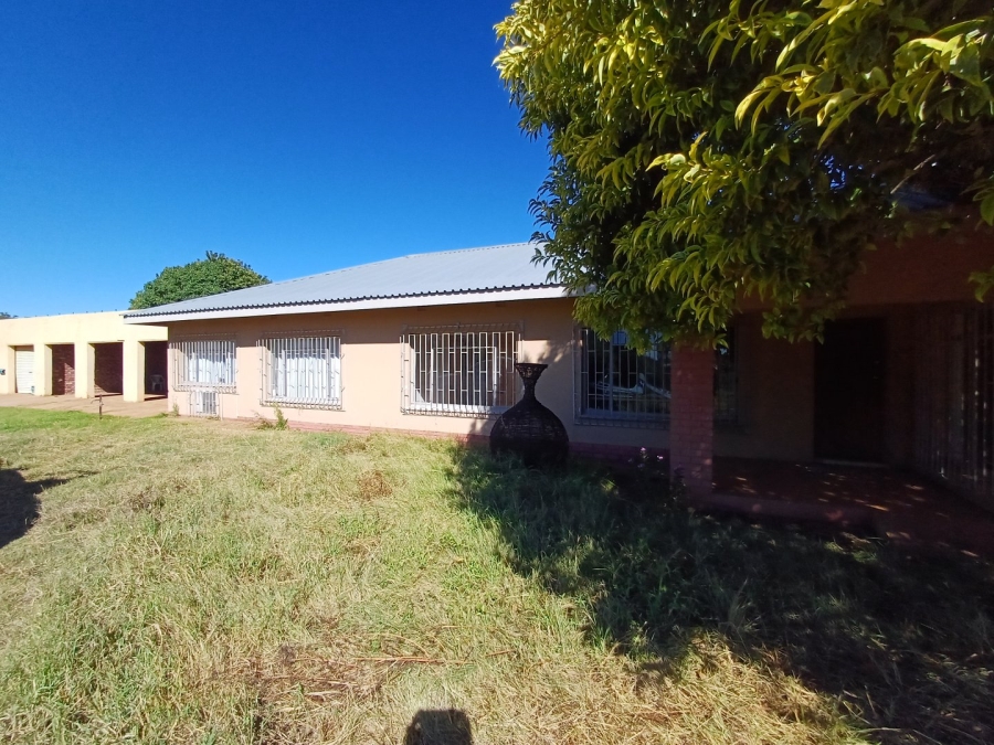  Bedroom Property for Sale in Klerksdorp Rural North West